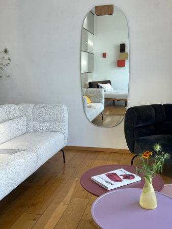 Kreativ gestaltete Wandspiegel bei bios affair Frankfurtpiegel Clip