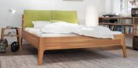 Bett mit Polsterkopfteilen