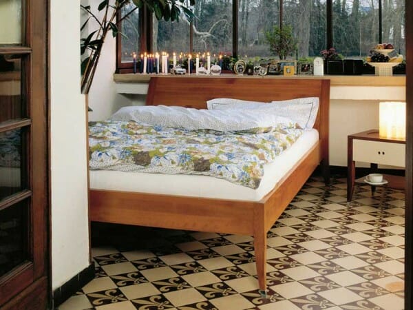 angelique_buche-marron-gebeizt Angelique in Buche gebeizt