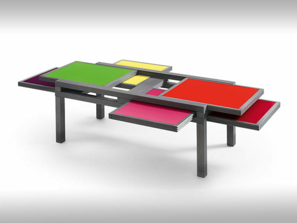 Couchtisch mit 6 ausziehbaren Platten bei bios affair Frankfurt